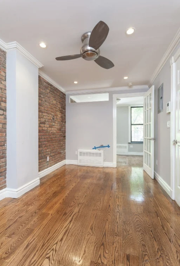 East 5th Street - Photo 3