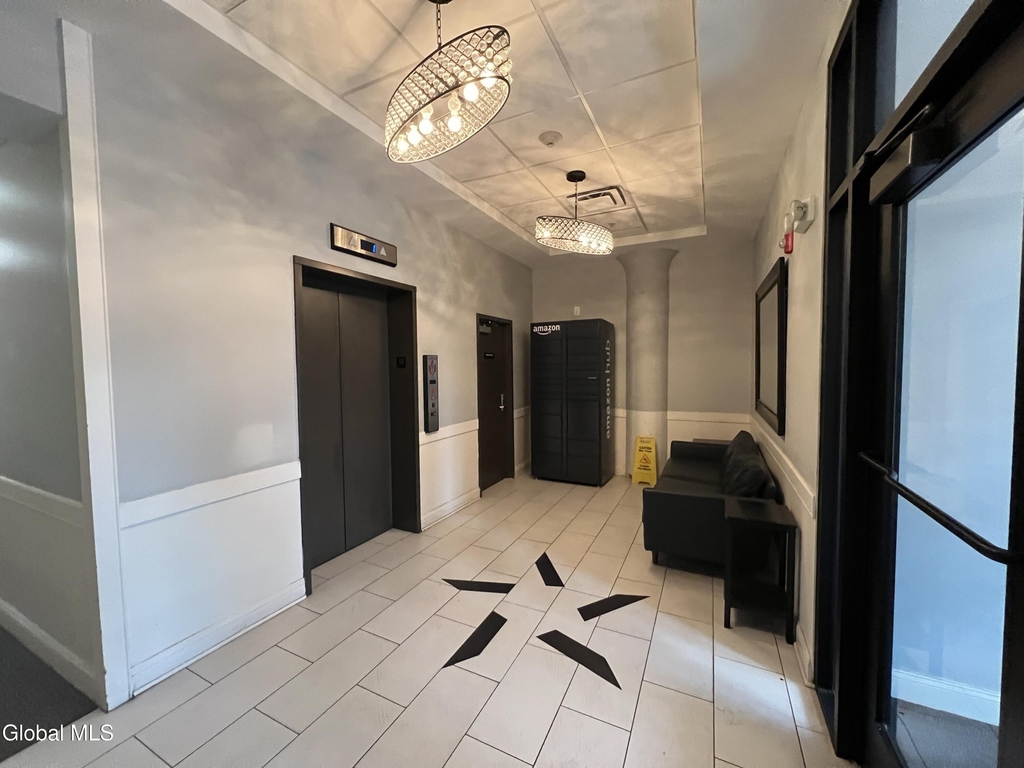 733 Broadway - Photo 1