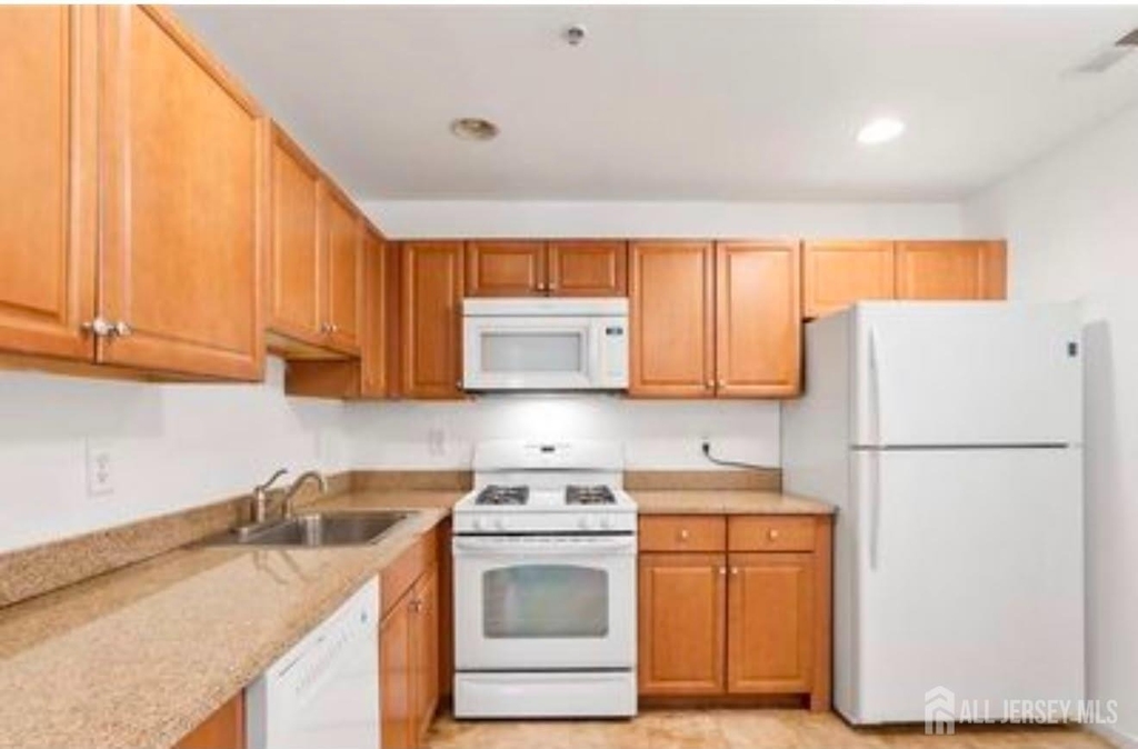 106 Chariot Court - Photo 11