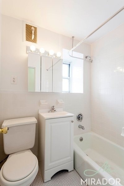 440 E 85th Street - Photo 3