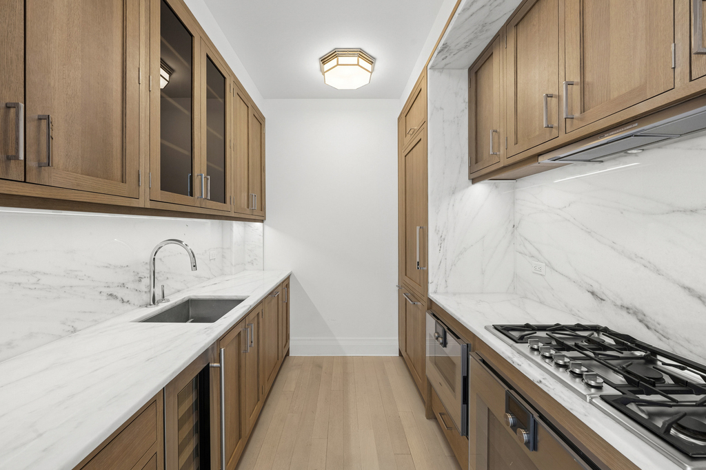 30 Park Place - Photo 4
