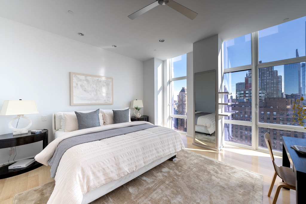 555 W 59th Street - Photo 15