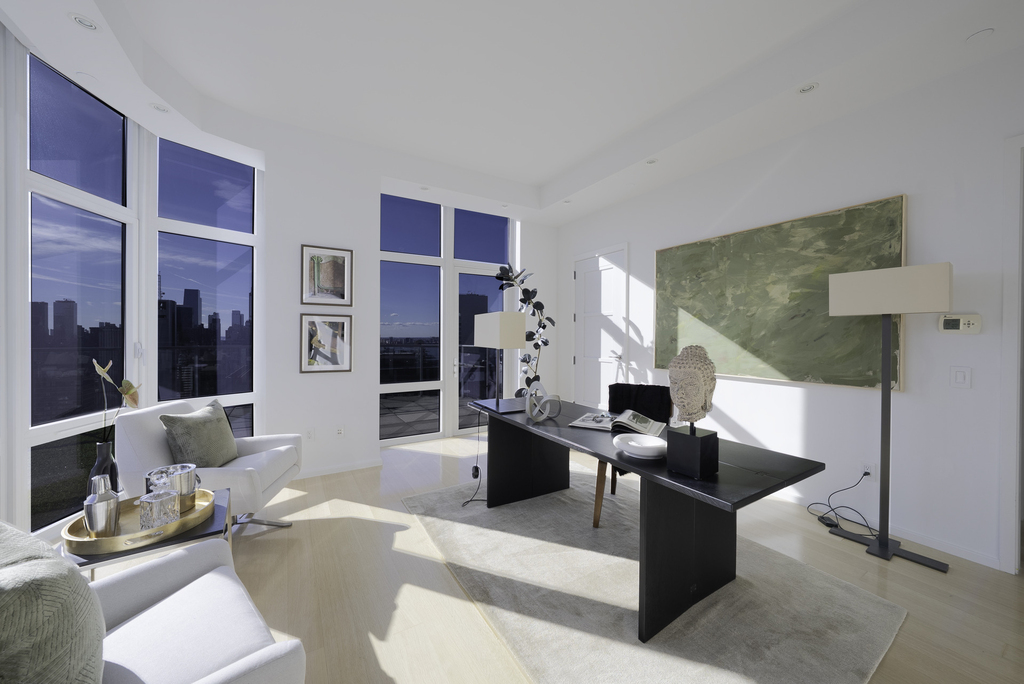 555 W 59th Street - Photo 18