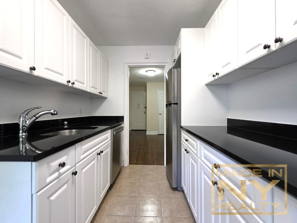 51-01 39th Avenue - Photo 1