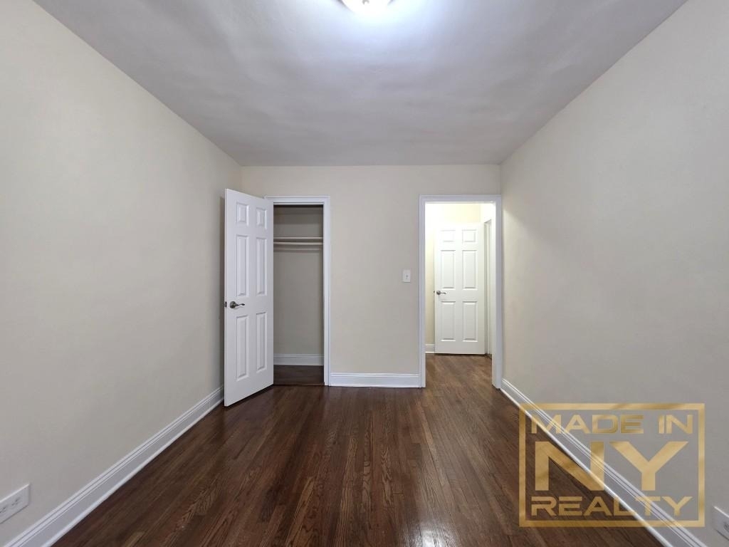 51-01 39th Avenue - Photo 5