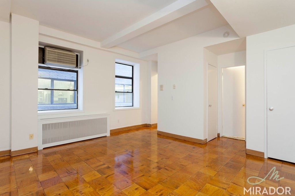 132 E 45th Street - Photo 1