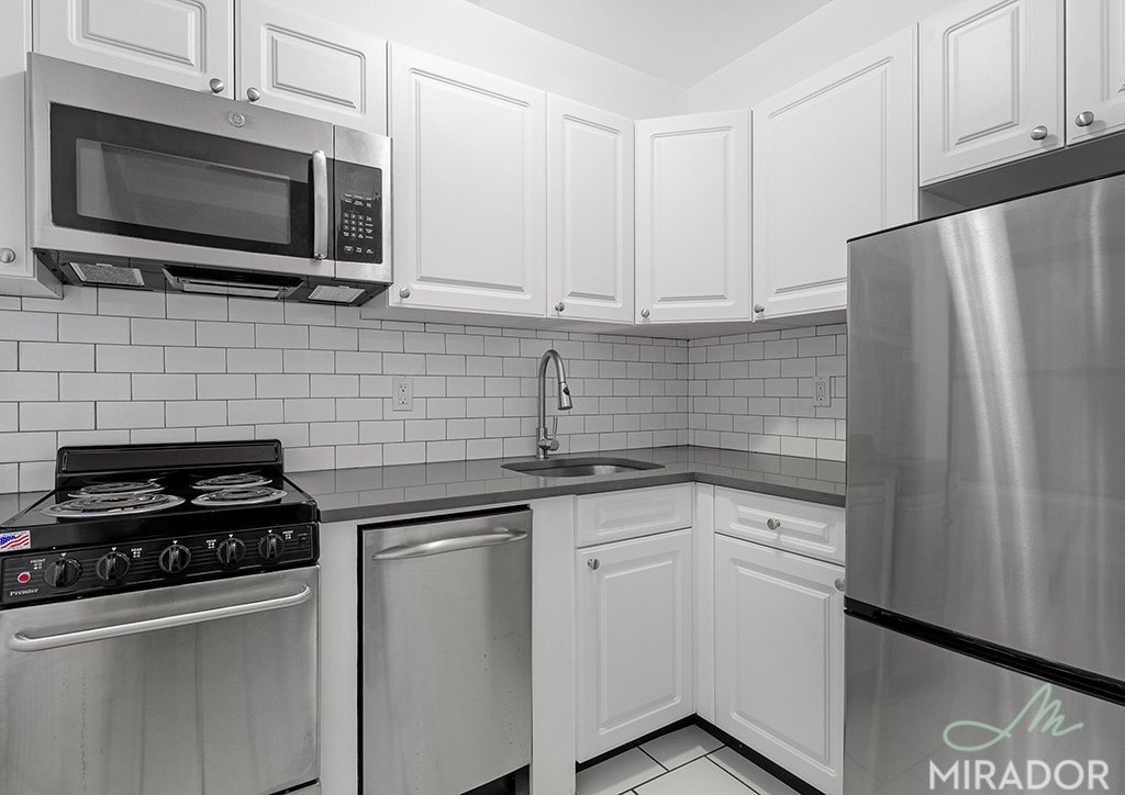 132 E 45th Street - Photo 4