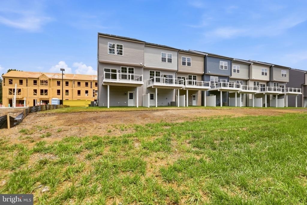 241 Monteith Drive - Photo 23