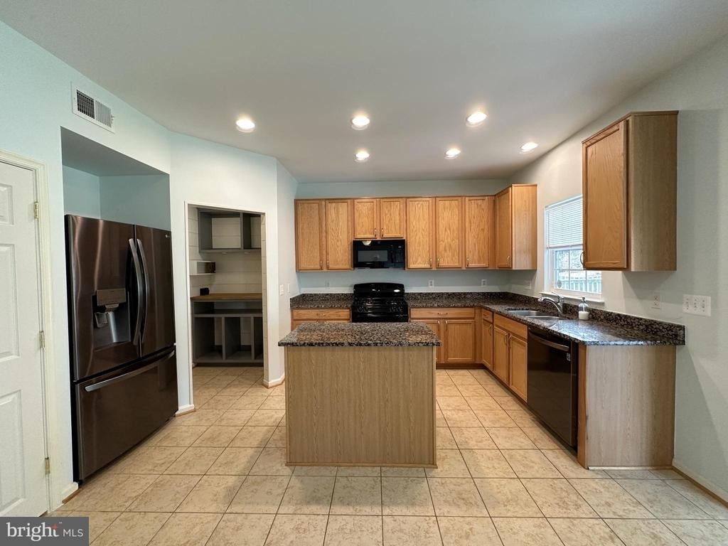 13758 Restina Road - Photo 11