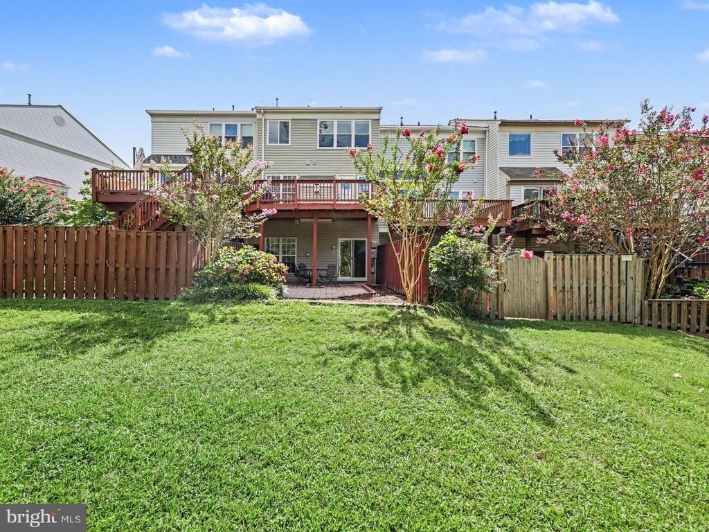 11527 Bertram - Photo 4