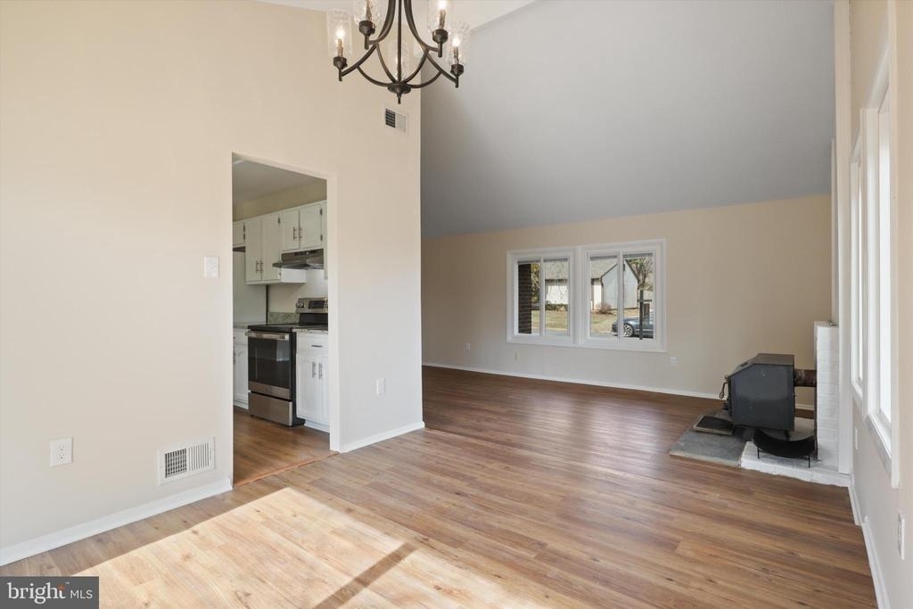 103 Farmington Lane - Photo 9