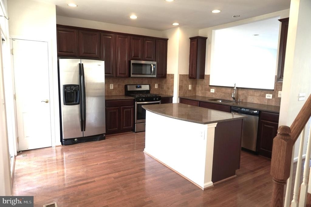 22997 Bulwark - Photo 4