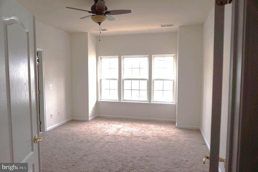 22997 Bulwark - Photo 9