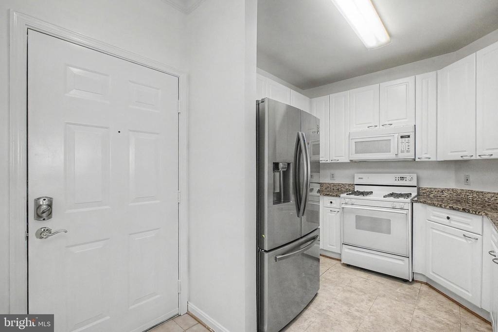 2711 Bellforest Court - Photo 4