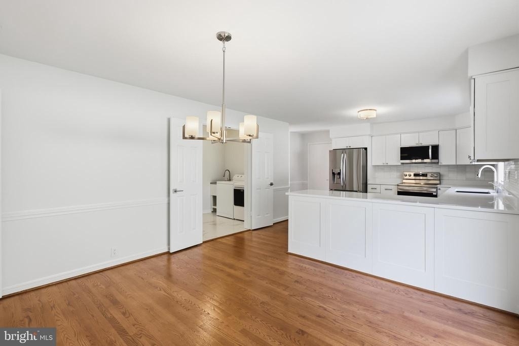 6294 Dunaway Court - Photo 9