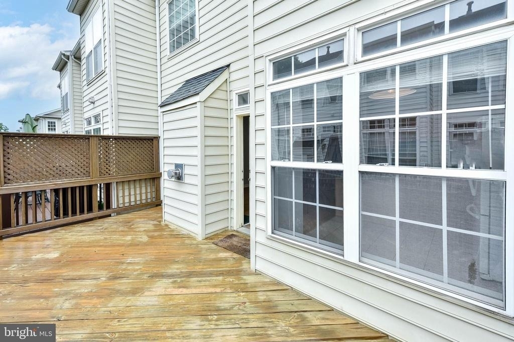 8105 Quinn Terrace - Photo 9