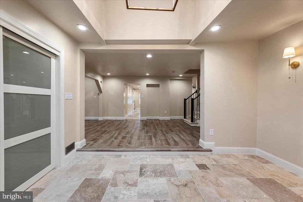9036 Jeffery Road - Photo 6