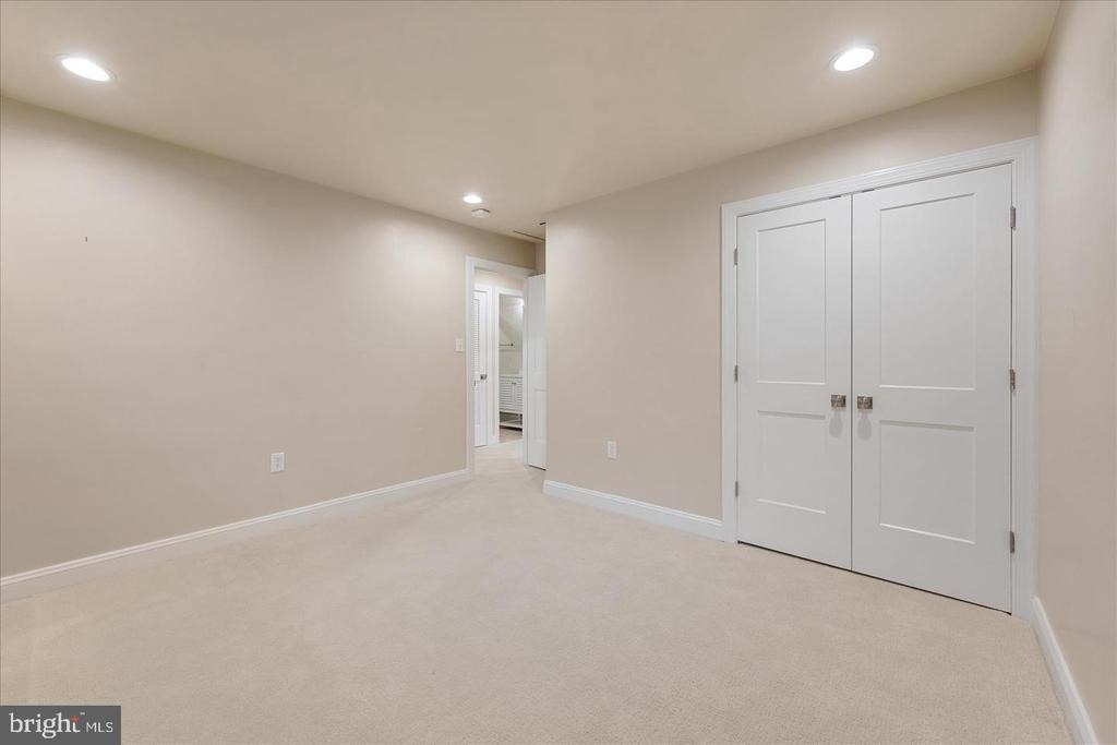 9036 Jeffery Road - Photo 30