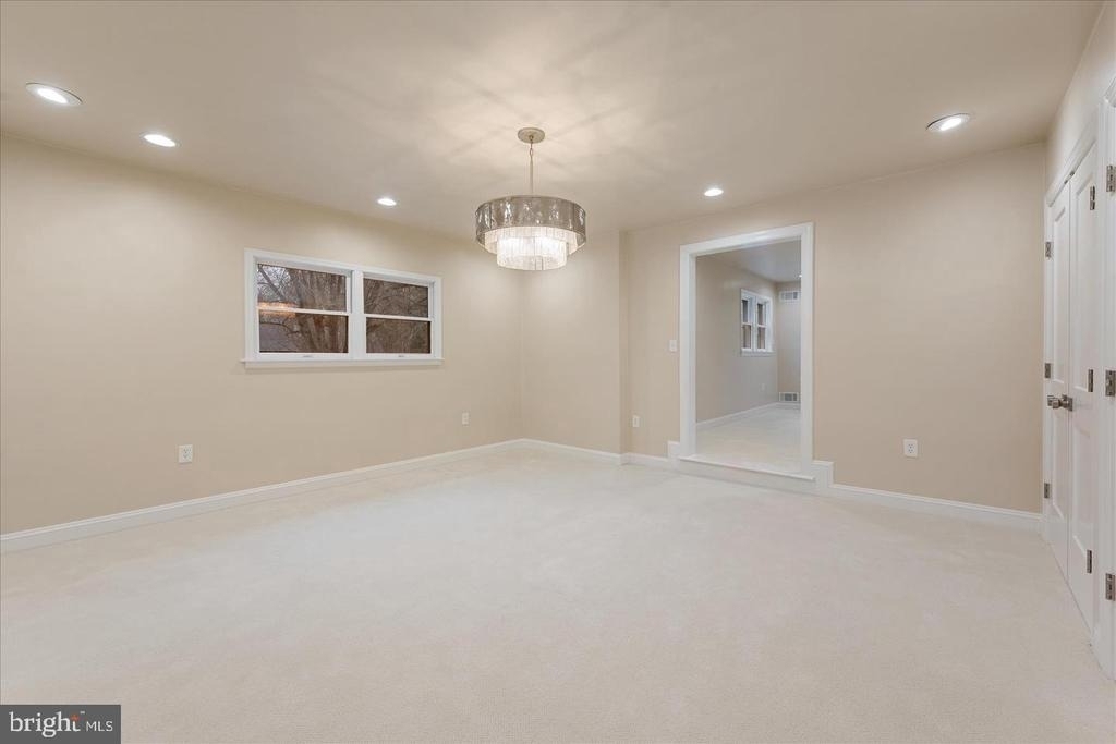 9036 Jeffery Road - Photo 36