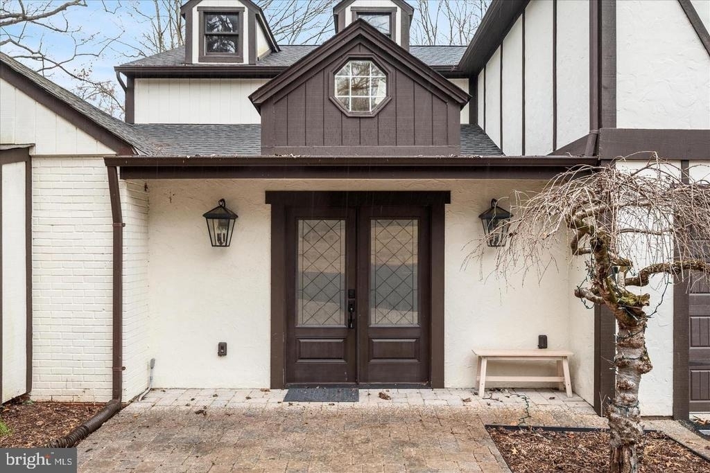 9036 Jeffery Road - Photo 3