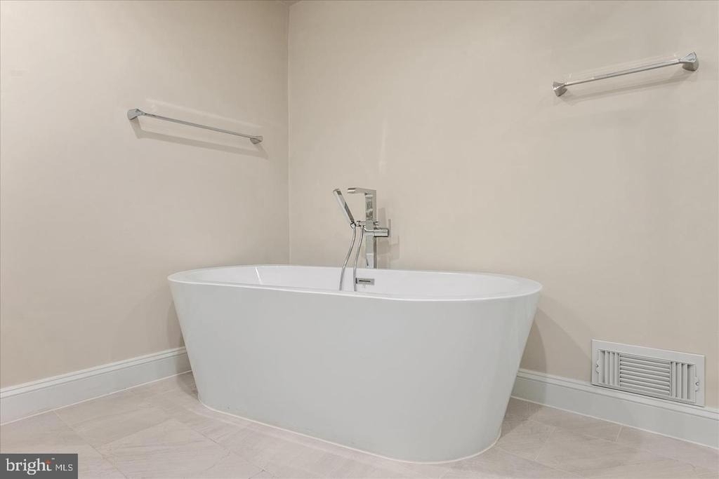 9036 Jeffery Road - Photo 41