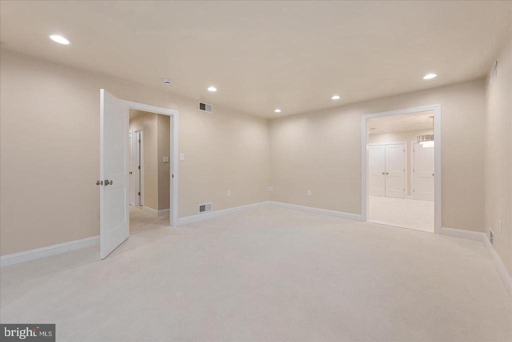 9036 Jeffery Road - Photo 33