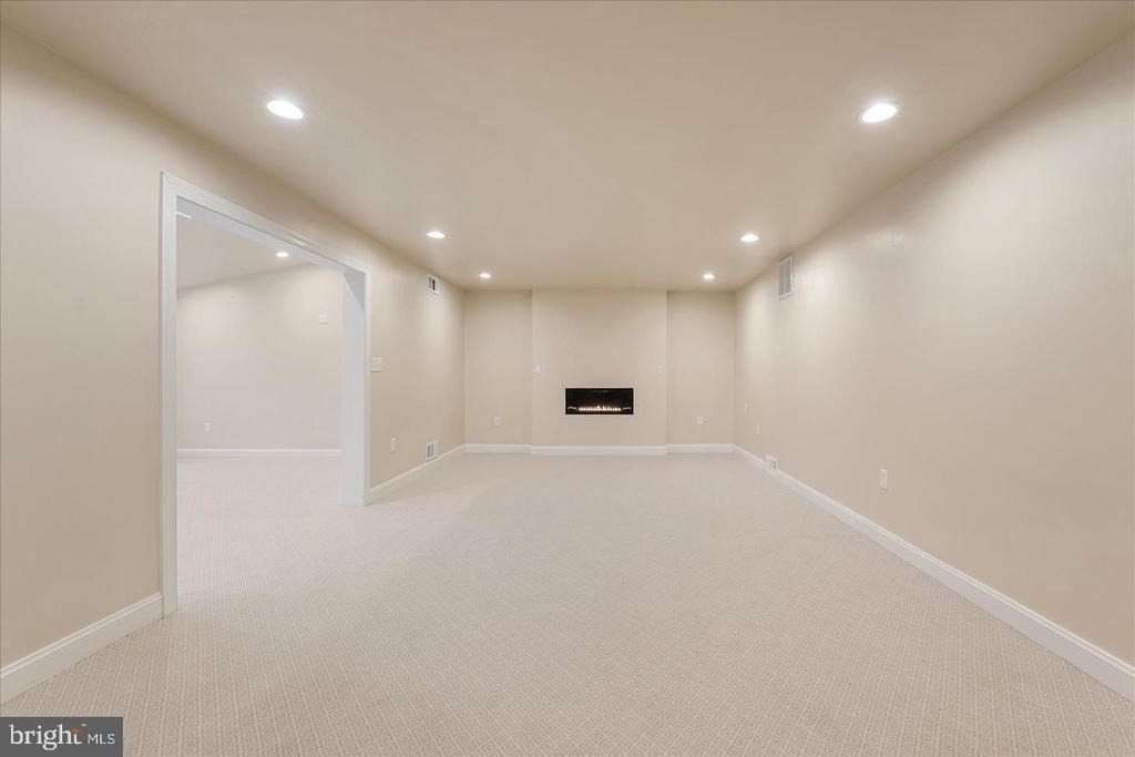 9036 Jeffery Road - Photo 12