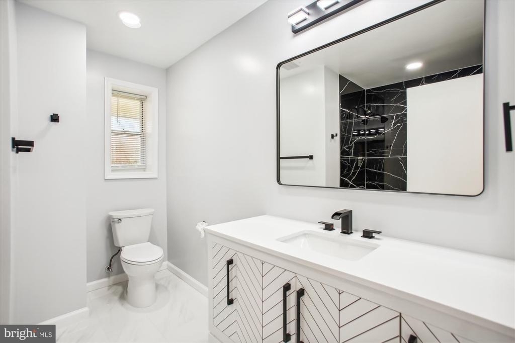 5201 Montgomery Street - Photo 14