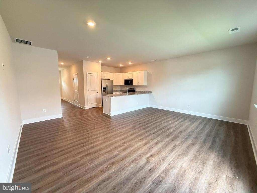 117 Nootka Way - Photo 3