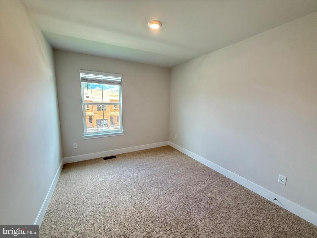 117 Nootka Way - Photo 8
