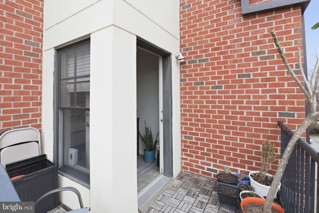 181 E Reed Avenue - Photo 17