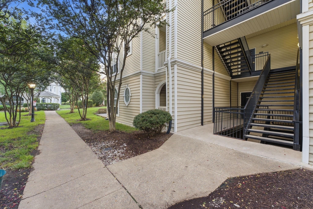 4551 Strutfield Lane - Photo 11