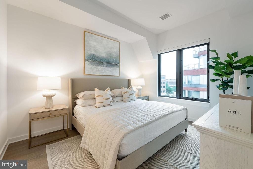 1055 N Fairfax Street - Photo 9