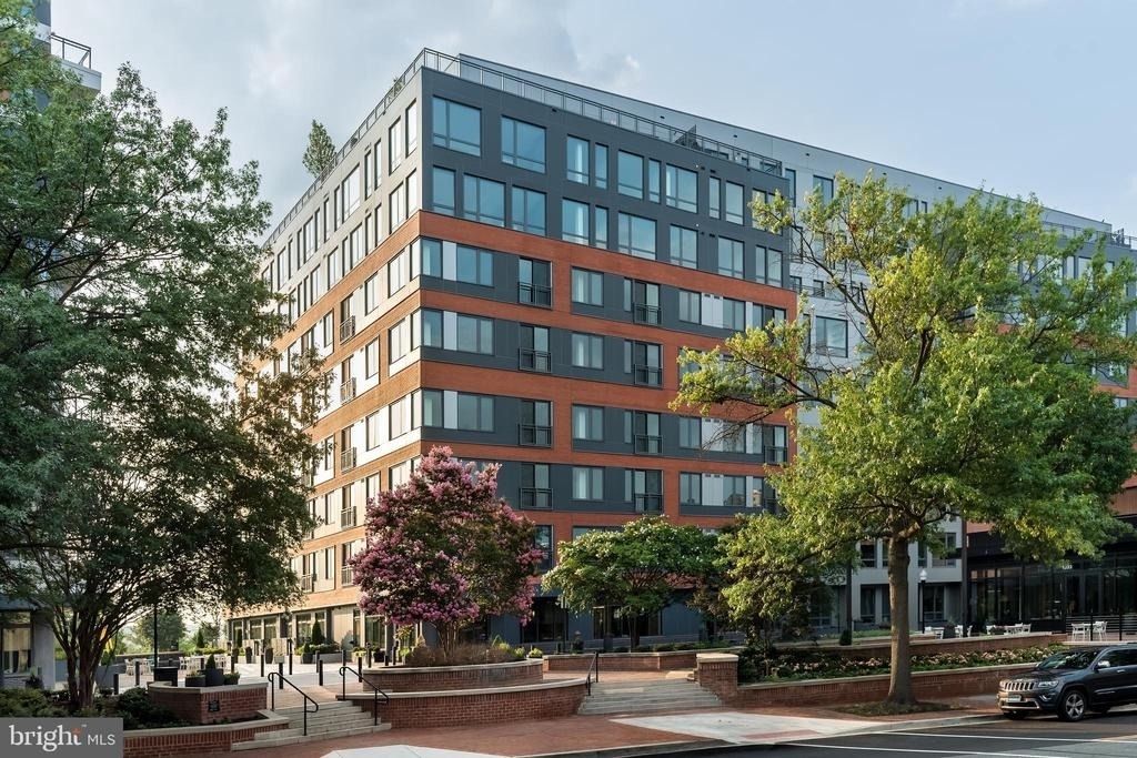 1055 N Fairfax Street - Photo 22