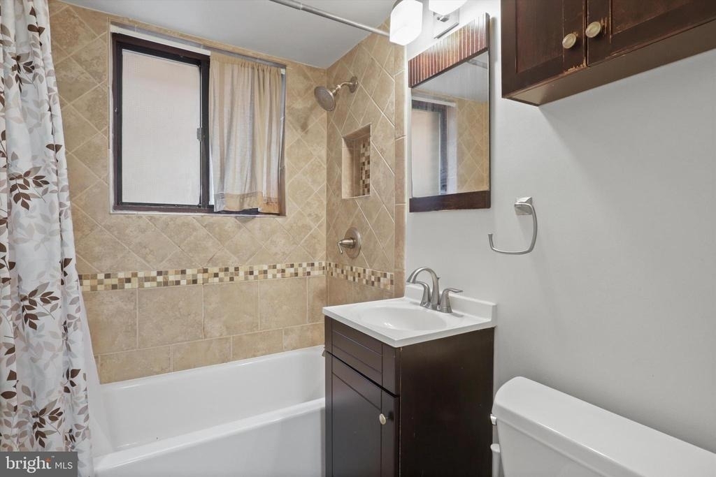 1581 N Colonial Terrace - Photo 19