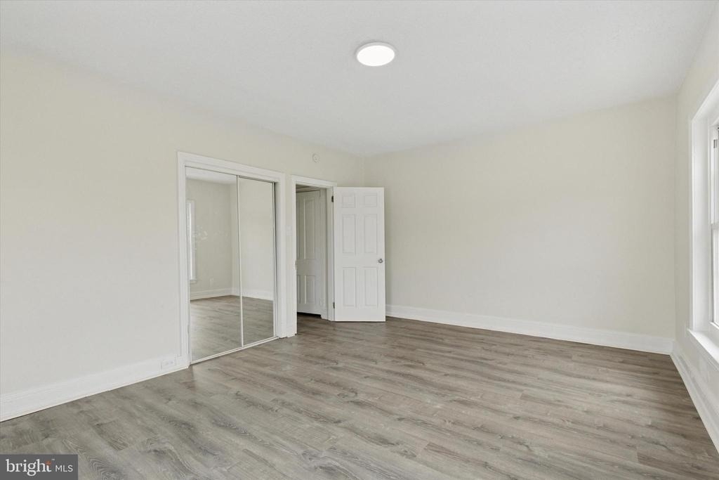 511 Conarroe Street - Photo 8