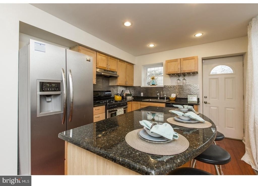 856 N 20th Street - Photo 4