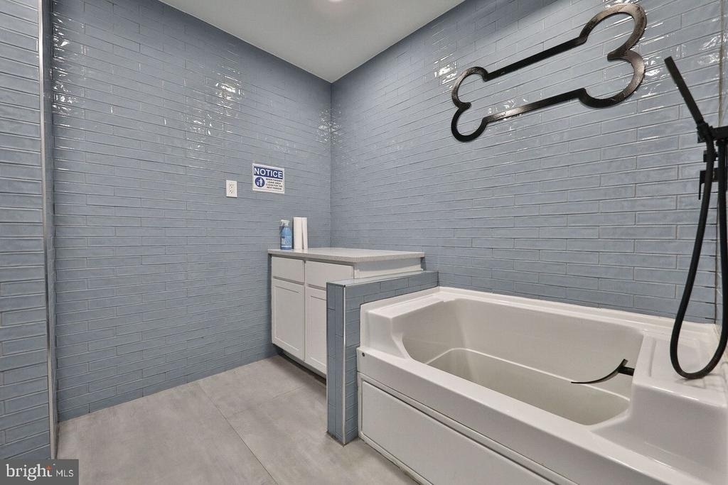 4247 Locust Street - Photo 34