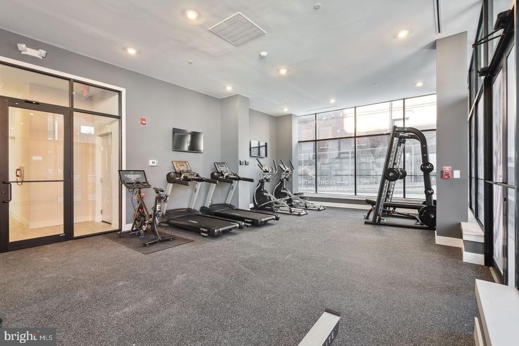 720 W Thompson Street - Photo 18
