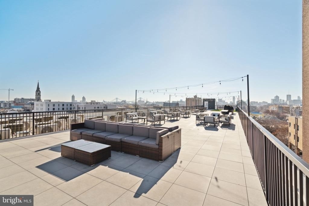 720 W Thompson Street - Photo 30