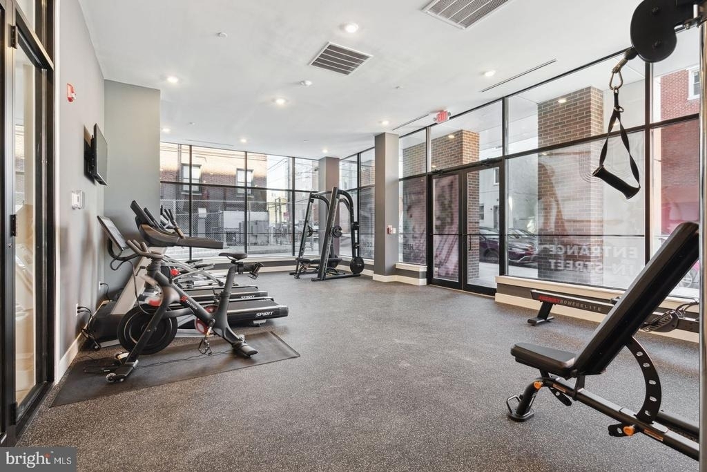 720 W Thompson Street - Photo 17