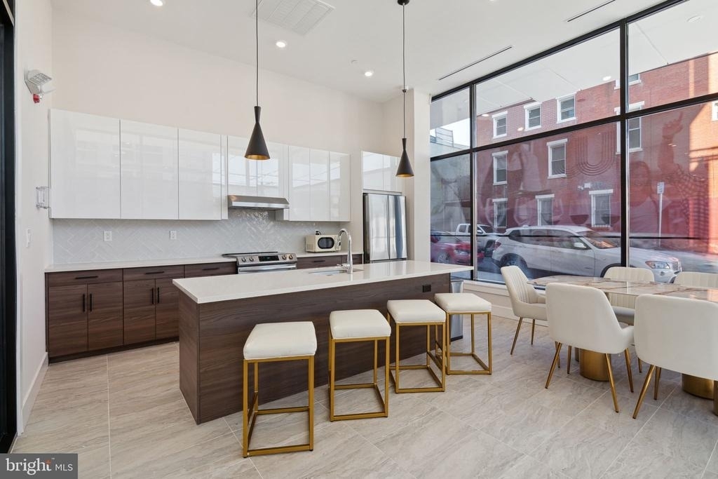 720 W Thompson Street - Photo 25
