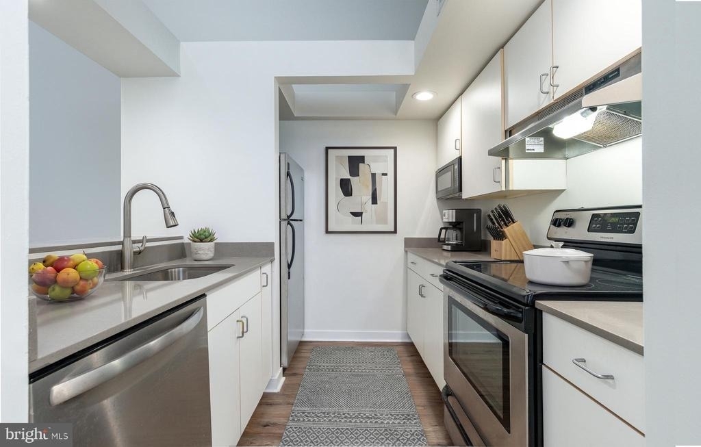 303 Vine Street - Photo 5