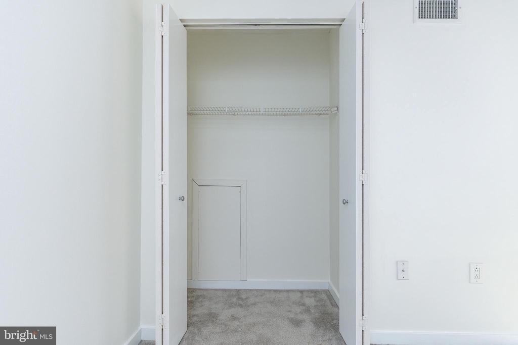 303 Vine Street - Photo 13