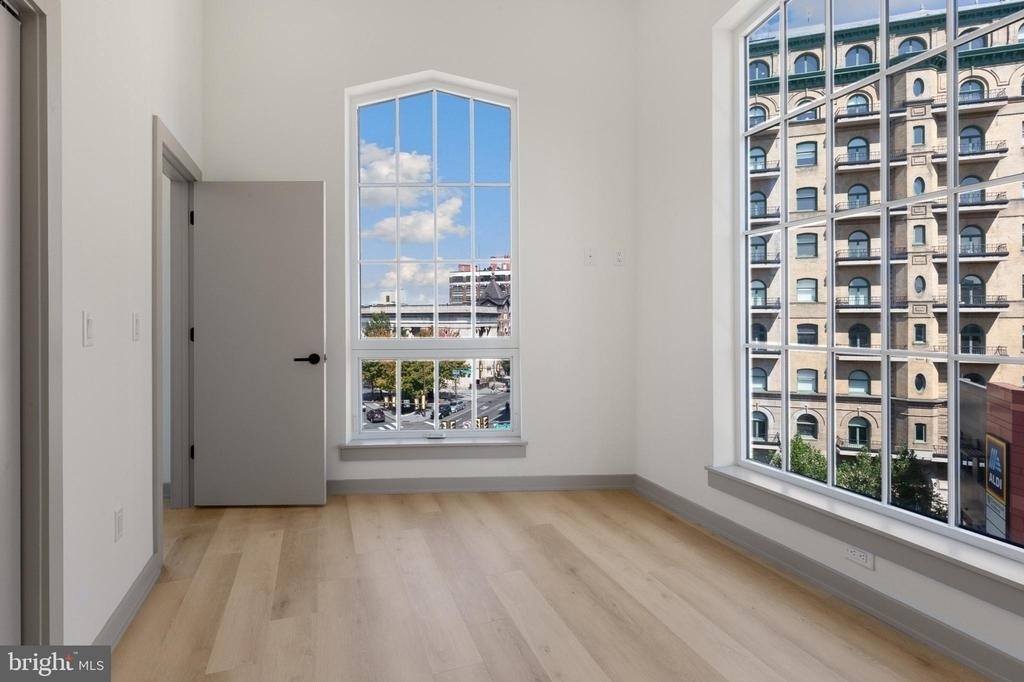 689 N Broad Street - Photo 12