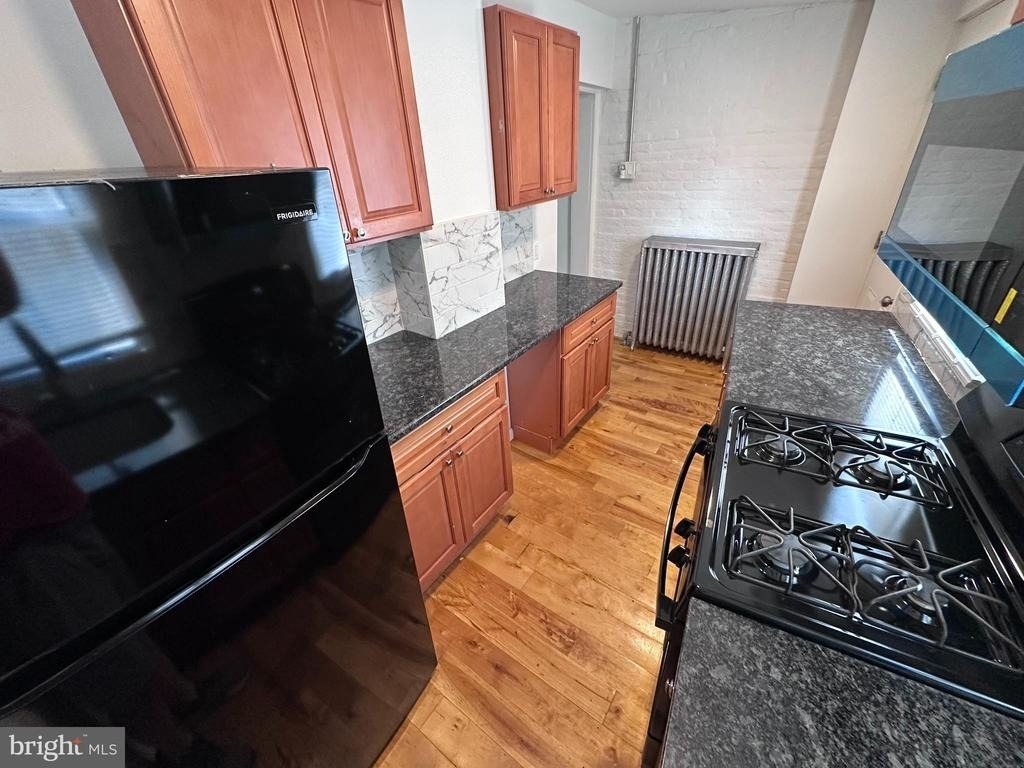 2229 E Ann Street - Photo 8