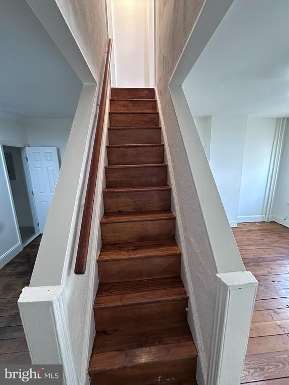 2229 E Ann Street - Photo 9