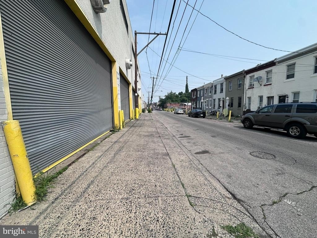 2229 E Ann Street - Photo 29