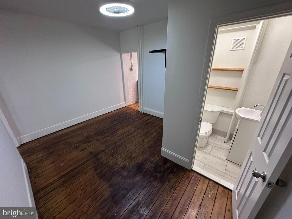 2229 E Ann Street - Photo 3