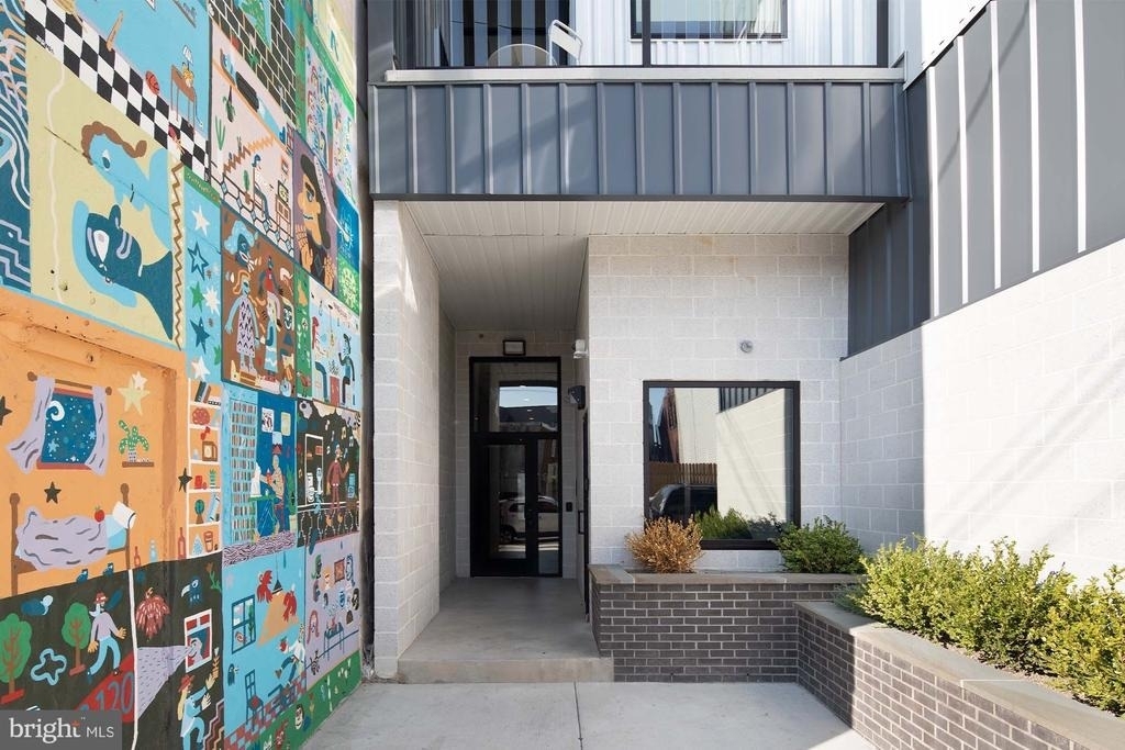 2120 E York Street - Photo 14